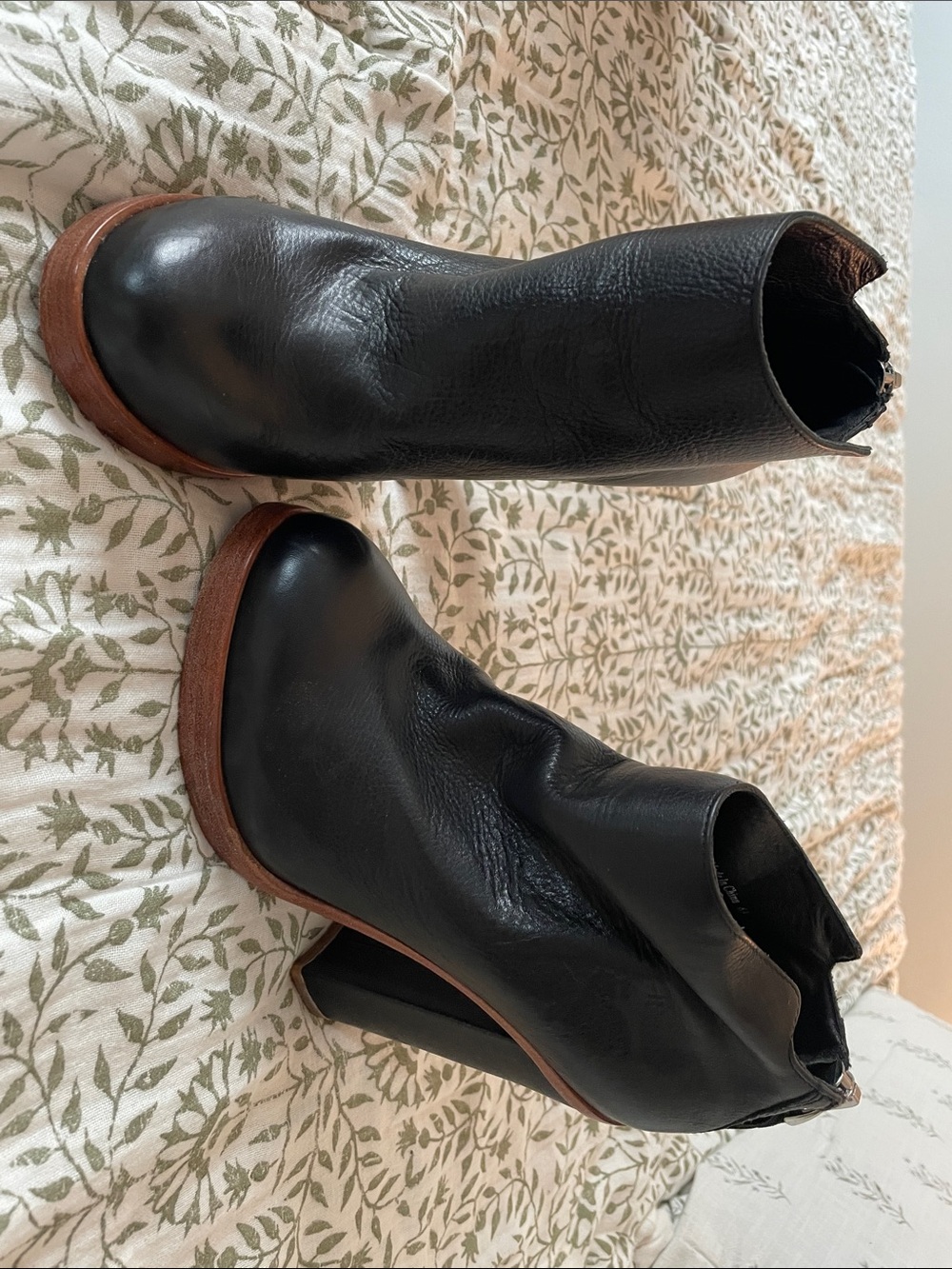 Dolce Vita Black Leather Heeled Ankle Boots with Brown Sole